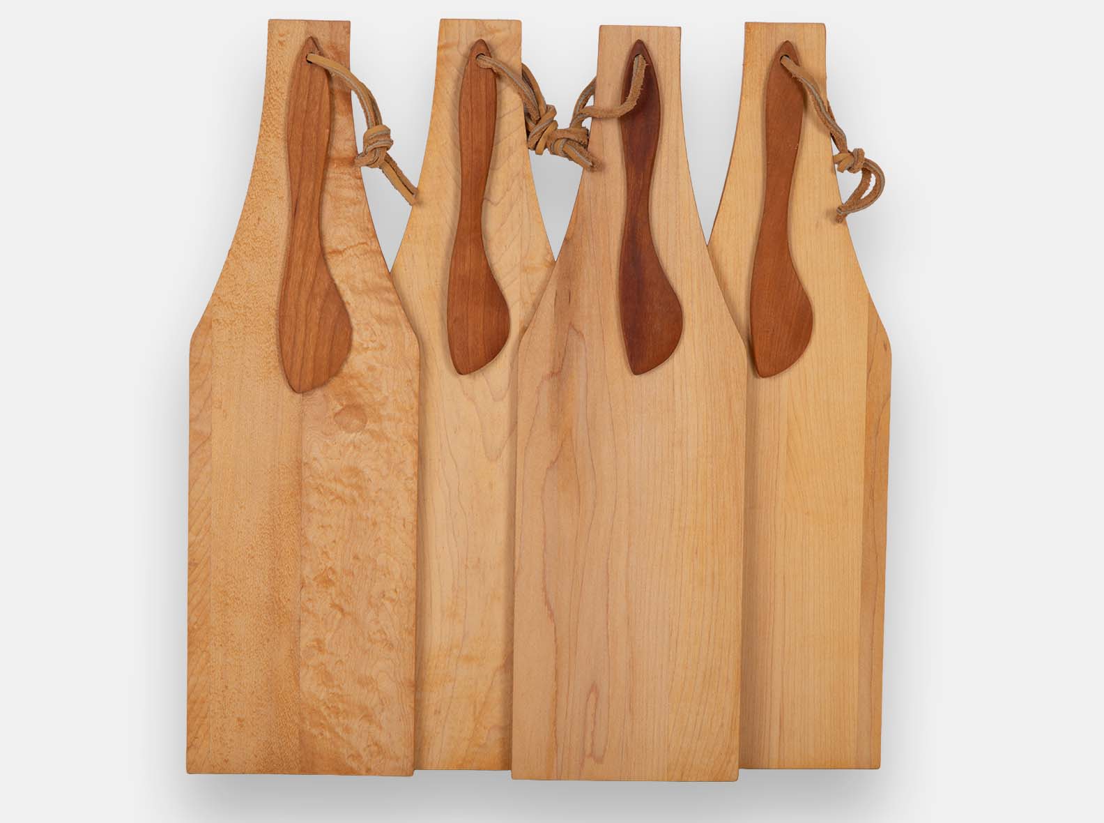 Maple Wine Bottle Platter with Wood Spreader
